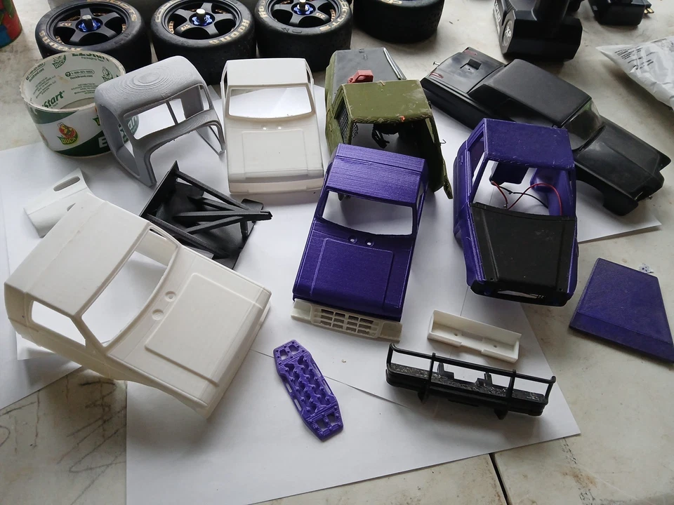 1/24 - 1/18 Rc Crawler Random LOT of Bodys Bumpers Rear Tow Boom - Image 1 of 4