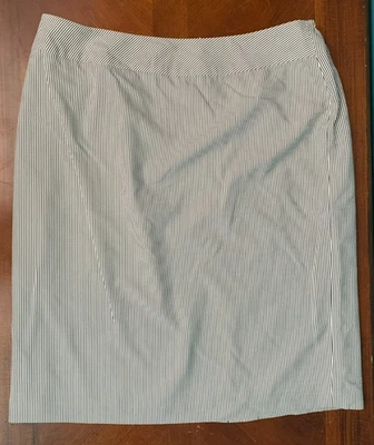 Falda lápiz totalmente forrada Le Suit Separates Seersucker - talla XL, gris y blanco Foto 1 de 4