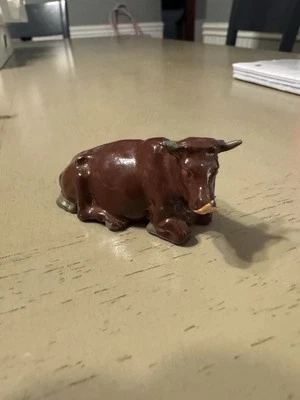 Antigua estatuilla de juguete de plomo de colección de metal Gran Bretaña Inglaterra Granero Animal Vaca Foto 1 de 2