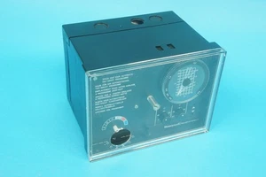 Honeywell W964F1003 Aquatrol reset control of hydronic boilers without clock - Picture 1 of 8