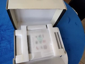 Polaroid XSA-10169S 10" Digital Picture Frame Internal Storage 512MB - Picture 1 of 10