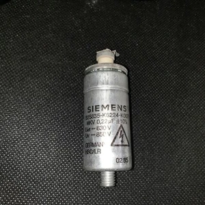 NOS SIEMENS 220nF 0.22uF 630V UN:850V MKV B25835-K6224-K007 CAP FOR AUDIO ! 1PC - Picture 1 of 2