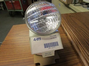 Napa 4411 Sealed Beam 12V Tractor - Bild 1 von 5