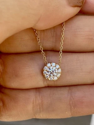 Collar colgante de diamantes de cumplimiento de oro amarillo de 18 quilates Hearts on Fire 0,25 quilates 18" Foto 1 de 4