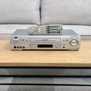 VCR JVC HR-S9900U - Totalmente reconstruido | Duplicador Domesday listo | Salida BNC | TBC - Imagen 1 de 6