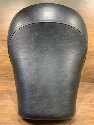 Asiento delantero Kawasaki Vulcan 1500 Nomad también modelos 97-04 Vulcan Classic VN1500 Foto 1 de 4