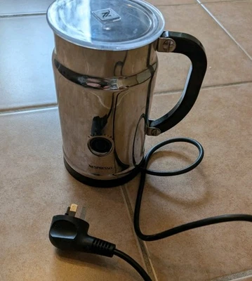  Espumador de leche Nespresso Aeroccino acero inoxidable Foto 1 de 4