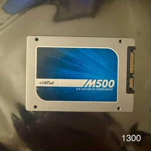 Crucial MX500 2.5" Internal SATA SSD 240GB - Afbeelding 1 van 2