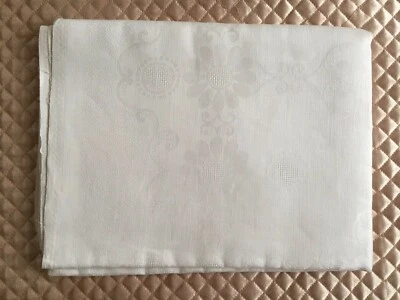 复古亚麻提花象牙桌布 84" x 56" (210 厘米 x 140 厘米) 乌克兰制造 — 第 1/3 张图片