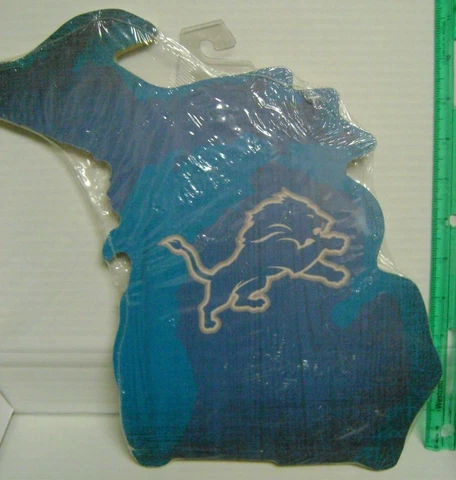 Detroit Lions NFL Football State Michigan Wooden Wall Decoration Fan Creations Cover
