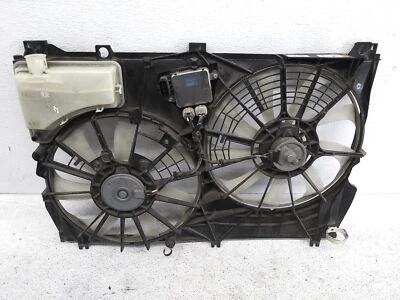 2016-2022 Lexus Rx350 Radiator Dual Cooling Fan Motor & Shroud 16711-0P330 - Image 1 of 4