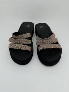 Sandals Women’s Size 8.5 Black & Golds- Used … - Picture 1 of 24