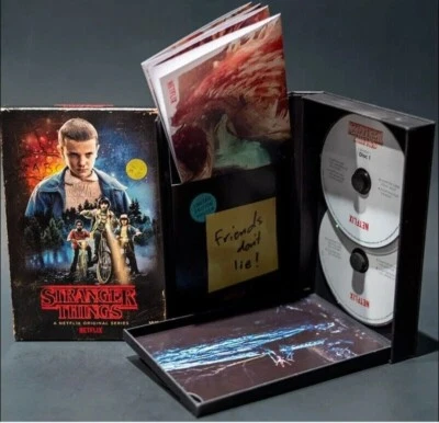 STRANGER THINGS  The Complete First Season blu-ray /DVD Box Set. 4 Disc - Image 1 of 4