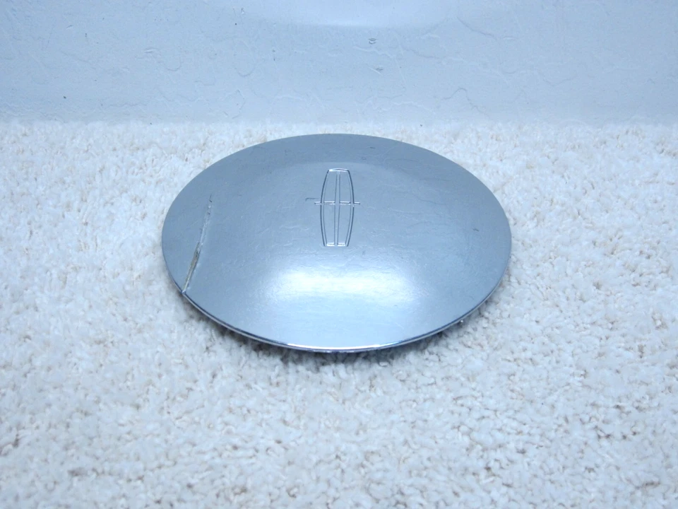 Lincoln Mark 8 1997 1998 OEM aleación cromo tapa central F7lc-1A096-BA #2D-1 Foto 1 de 3