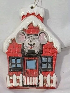 1976 Alberta Ceramic Mouse In House Christmas Ornament Mold A-60 Red Vintage - Picture 1 of 11