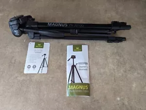 MAGNUS PV-3310G PHOTO/VIDEO TRIPOD PORTAGE SERIES PAN AND TILT HEAD STAND D4-13 - Picture 1 of 4