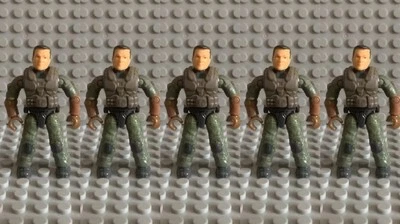 Mega Construx/Bloks Halo Marine Corps Soldiers Doll Building Blocks Toy x5 - image 1 of 4