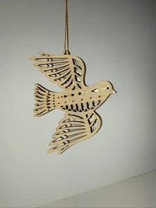 Lasergeschnittene Holztaube mit Golddetail Weihnachtsschmuck an Goldschnur 3,5”x4” - Bild 1 von 10