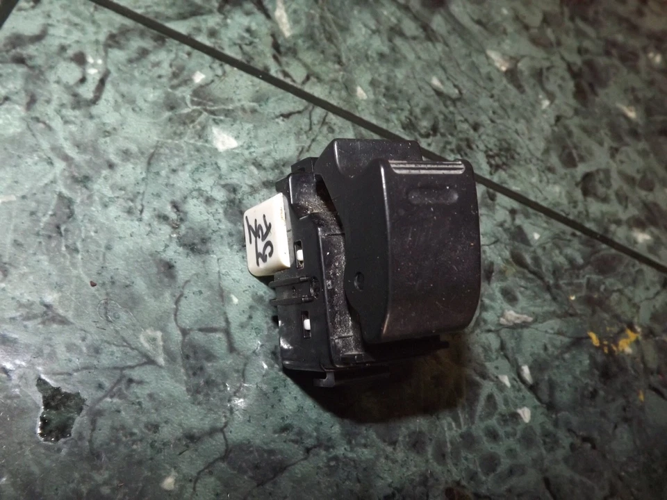 00-06 OEM Toyota Tundra XK30 XK40 conjunto de interruptor de ventana eléctrica para pasajero delantero R Foto 1 de 4