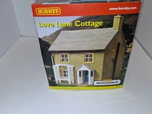 Hornby Skaledale R 8551, Love Lane Cottage, OO Gauge - Picture 1 of 8