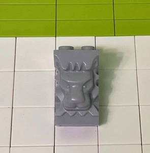 LEGO Lion Head Light Bluish Gray Brick 2 x 3 x 3 30274 Harry Potter Bank G2637 - Picture 1 of 1