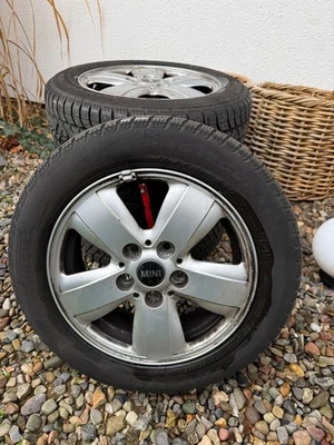 Winterreifen MINI auf Alufelge - Bild 1 von 2