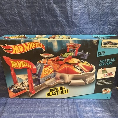 Hot Wheels CITY Fast Blast Car Park 2014 Play Set *NEW Sealed - Image 1 of 2