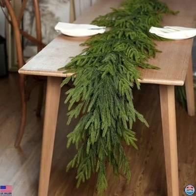 Guirnalda de pino Norfolk de tacto real de 5 pies - decoración navideña de pino verde sintético realista Foto 1 de 4