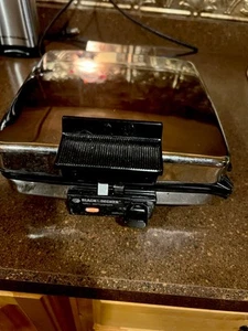 Vintage Black & Decker Waffle Baker Maker Grill G48TD TESTED 900 Watt Chrome - Picture 1 of 5