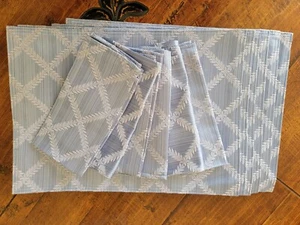 Juego de 6 manteles individuales y servilletas Lenox azul claro y plateado de 18 x 13" x 19" - Imagen 1 de 7