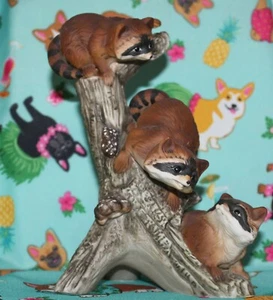 HOMCO THREE BABY RACCOONS ON TREE LIMB - 1978 Very nice! Porcelain  - Picture 1 of 5
