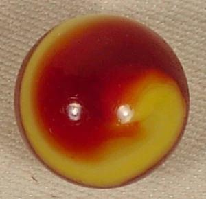 AKRO AGATE CORKSCREW MARBLE RED & YELLOW 13/16" NM - Picture 1 of 4