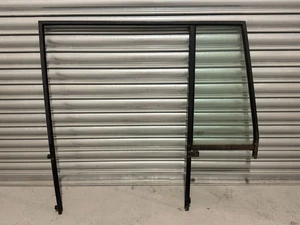 Range Rover Classic LSE Türfensterrahmen hinten links inkl Glas Beifahrerseite N/S - Bild 1 von 8