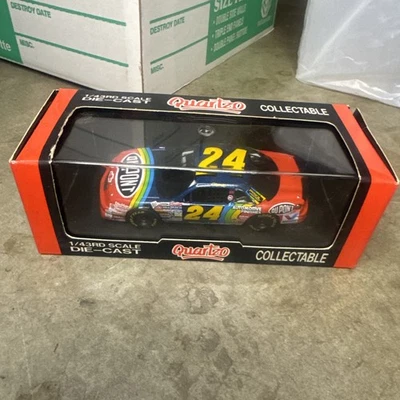 1998 Revell Select Jeff Gordon #24 NASCAR 1:64 - Image 1 of 3