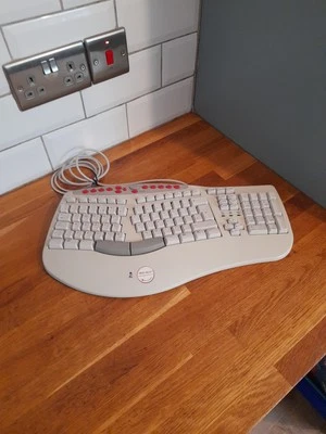 Vintage Nisis SK-6200 Office Multimedia Keyboard  - Image 1 of 4