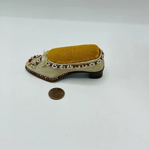 Antique 1925-1935 Hand Beaded Victorian Shoe Pin Cushion Cottagecore B - Picture 1 of 5