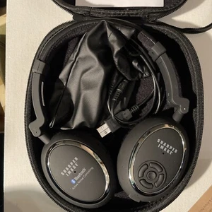 Sharper Image Bluetooth Headphones Active Noise Cancelling Technology Excellent - Picture 1 of 3