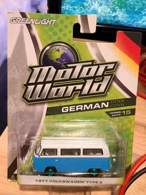 GREENLIGHT 1:64 MOTOR WORLD 1977 VOLKSWAGEN TIPO 2 96150-E CHASE CAR DIECAST Foto 1 de 3