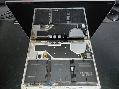 Surface Book 3 Model 1867 screen & housing assembly - image 1 of 4