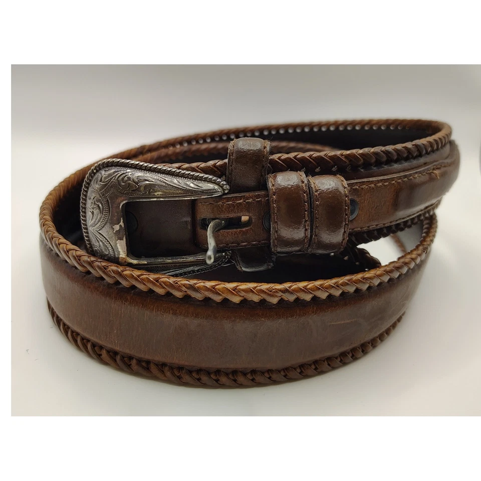 Cinturón de cuero genuino Wrangler para hombre marrón estilo occidental hebilla plateada talla 40 Foto 1 de 4