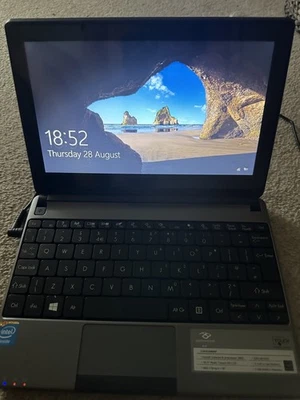Packard Bell Easynote ME69BMP Series Laptop With UK Charger, Working but battery - Image 1 of 4
