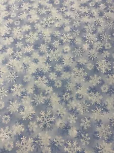 SNOWFLAKES LIGHT BLUES WHITE DIGITAL PRINT COTTON FABRIC FQ - Picture 1 of 3