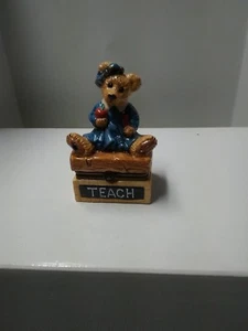 Bearware Pottery "Teach" Figurine - Picture 1 of 7