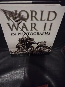 World War II in Photographs by Holmes, Richard - Picture 1 of 1