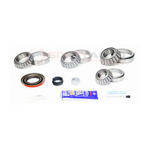 SKF Axle Differential Bearing & Seal Kit for 1989-1997 Chevrolet C1500 4.3L ft