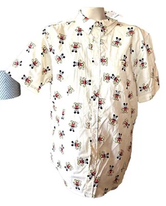 NWT Disney Mickey Mouse Hawaiian Shirt Short Sleeve Button Up Sz L NEW TAGS - Picture 1 of 4