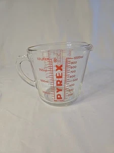Vintage Pyrex Clear Glass Measuring Cup 532 D Handle 1 Quart Red Lettering - Picture 1 of 6