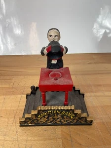 Banco meccanico in ghisa mago riproduzione stile vintage coin bank - Foto 1 di 6