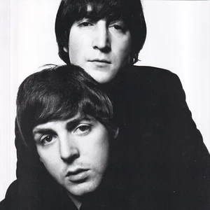 Paul McCartney & John Lennon (The Beatles), 1965 - Mini Poster / Book Clipping - Imagen 1 de 1