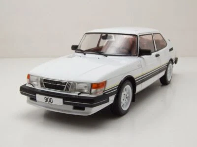 Saab 900 Turbo 1981 Bianco Modellino 1:18 MCG - Immagine 1 di 4